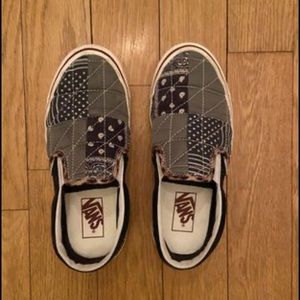 VANS Slip Ons - Size 7